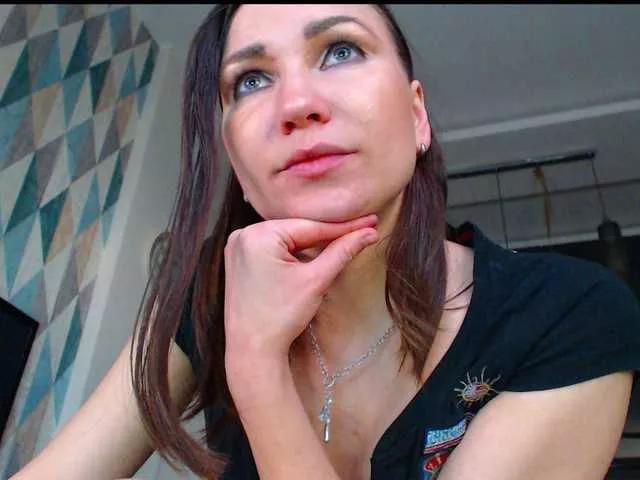 NaughtyHotty on BongaCams