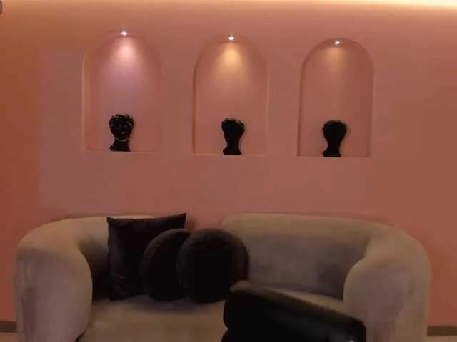 NiaSalvatore on BongaCams