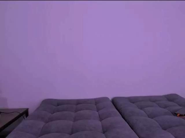 Offline Nicole-Antonie on BongaCams