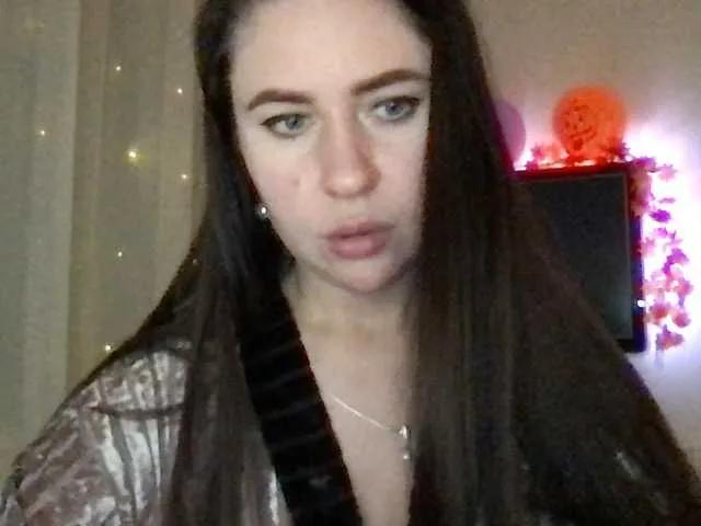 olexamiller — Respectful attitude, pleasant conversations, emotional and mental intelligence, humor, and playfulness attract my attention.