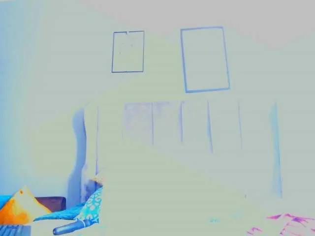 PearBlu38 on BongaCams