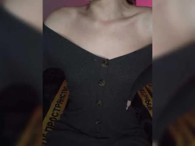 Offline Plohishi2 on BongaCams