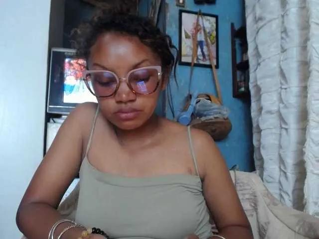 pretty-ass on BongaCams