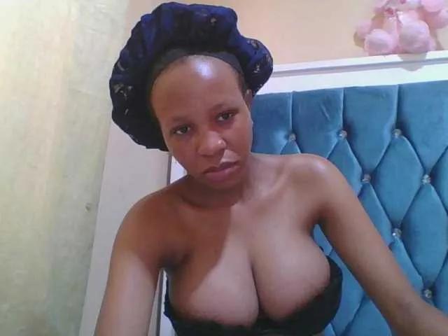 Prettyebony4 on BongaCams