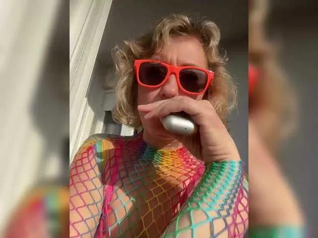 Offline razvedos5 on BongaCams