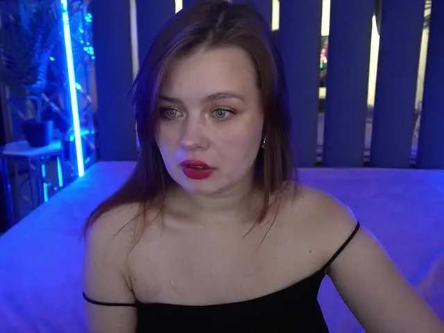 Freechat reddoll on BongaCams