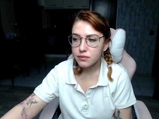 Regimasmile on BongaCams