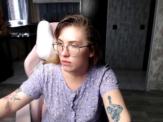 Regimasmile on BongaCams