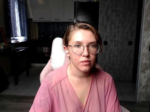 Regimasmile on BongaCams