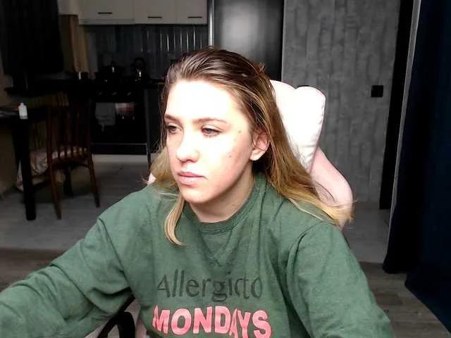 Regimasmile on BongaCams