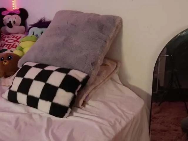 Offline salome-brown on BongaCams