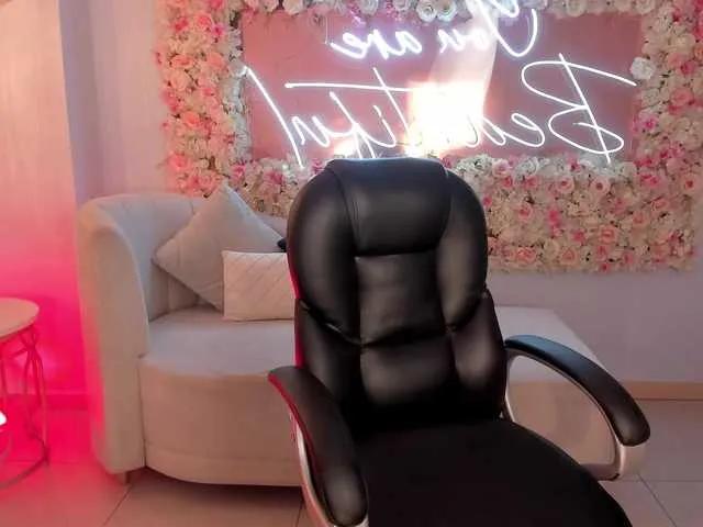 SarahRhodes on BongaCams