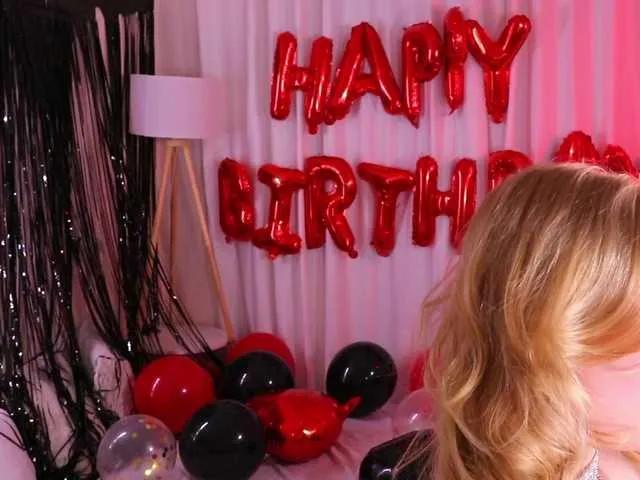 SexyBlondeDoll on BongaCams