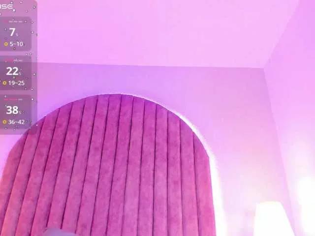 Offline ShaylaDavis on BongaCams