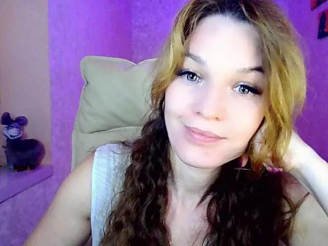 smilesss on BongaCams