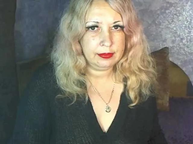 SoftGella on BongaCams