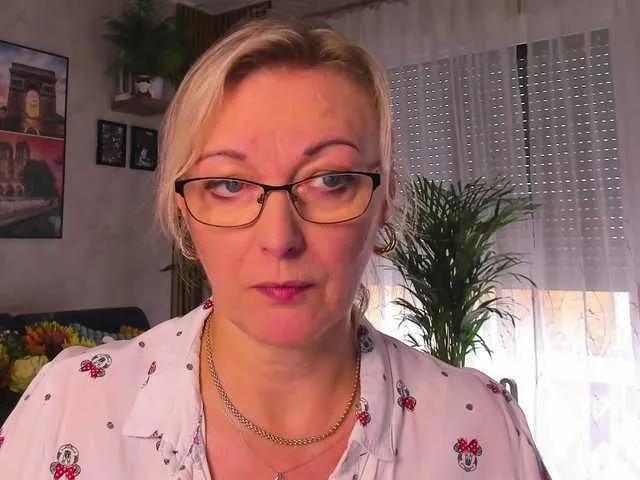 SoftVANESSA on BongaCams