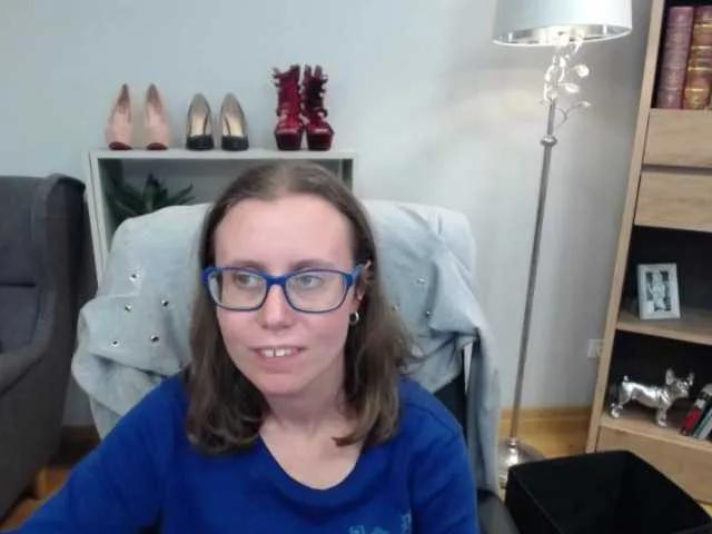 sparkleLizzy on BongaCams
