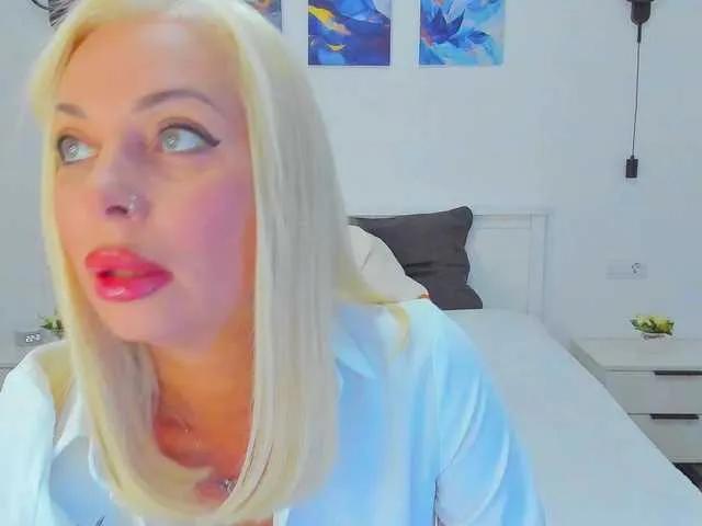 Sunbeam on BongaCams