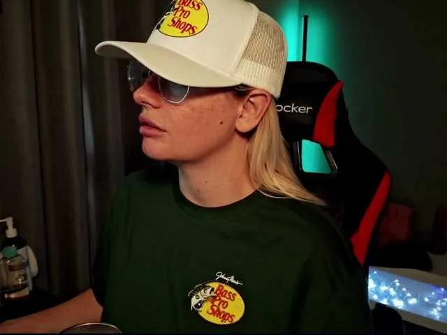 Freechat sweetshyann111 on BongaCams