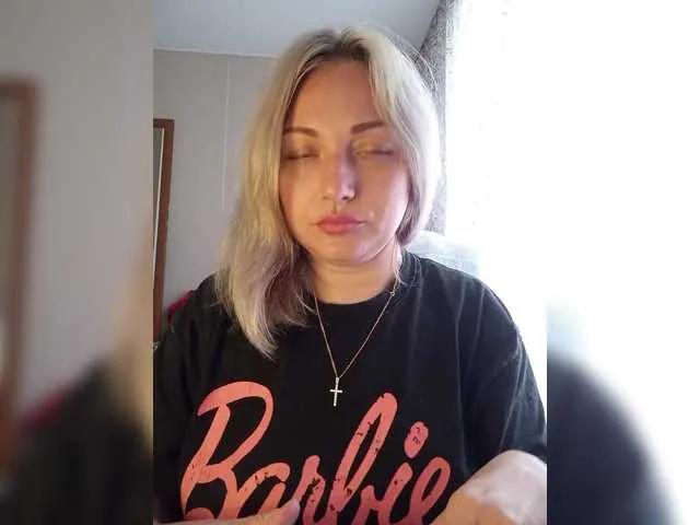 Tanysha-1 on BongaCams