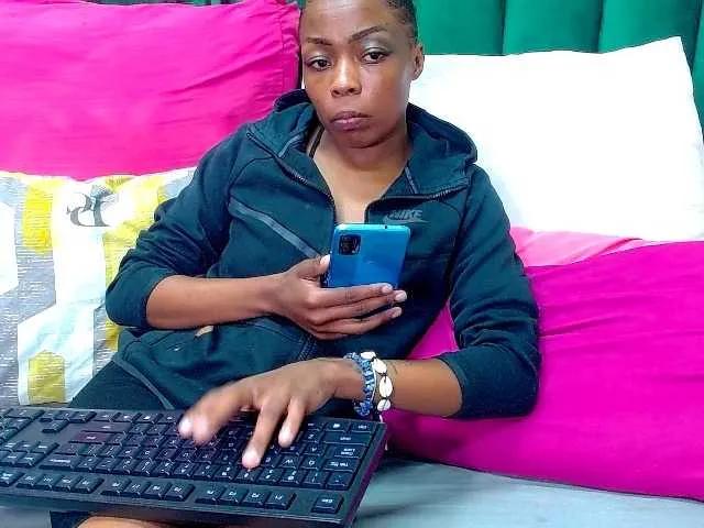 TEAMO2000 on BongaCams