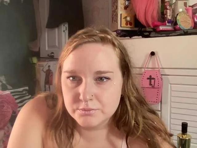 Offline thickgingergoddess on BongaCams