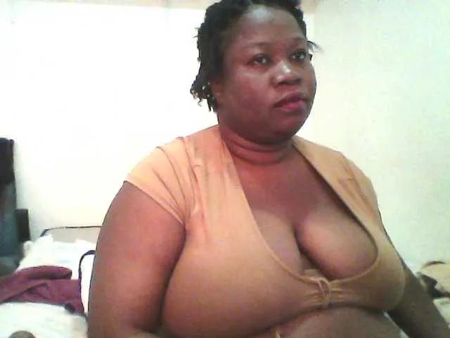 TRUEBELLA on BongaCams