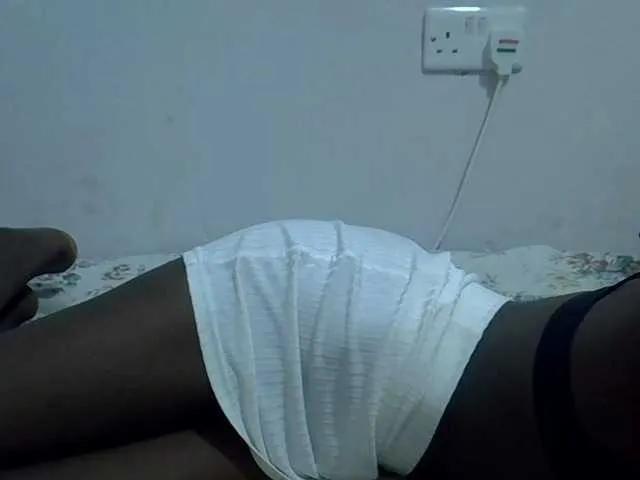 Offline Twinkletia on BongaCams