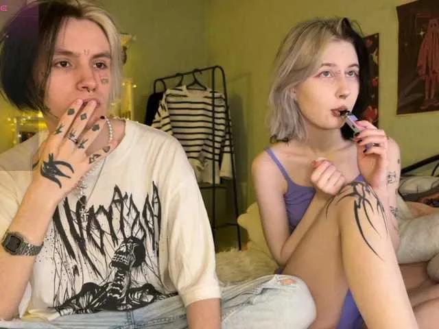 Offline VeryRareTwins on BongaCams