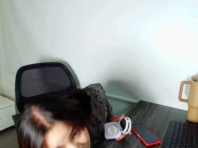 Victoria-Collins on BongaCams