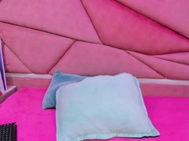 VictoriaRossy on BongaCams