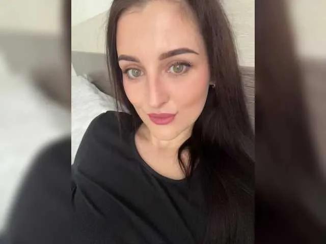 Viksi66 on BongaCams