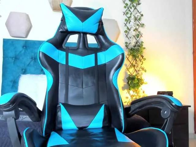 VioletAss on BongaCams