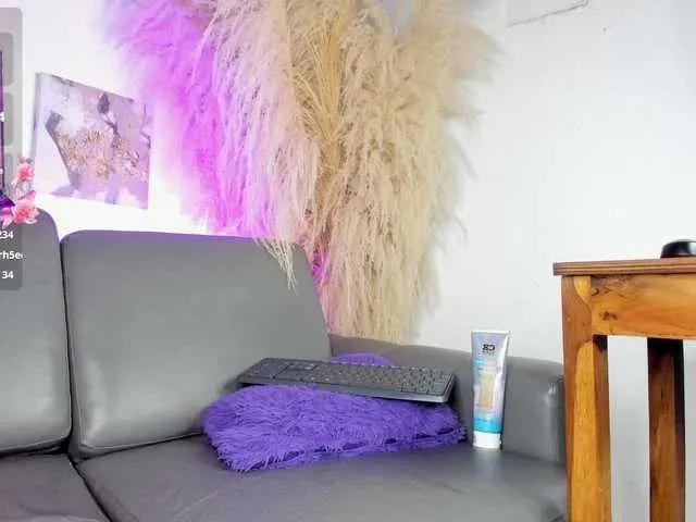 Offline Wife-jasmine on BongaCams