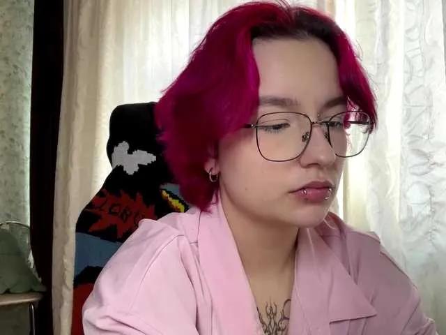 YoungAvenoso on BongaCams