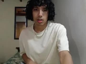 Freechat alexis21_ on Chaturbate