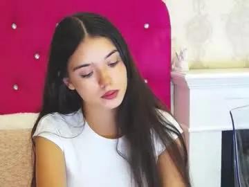 alexisdevine on Chaturbate