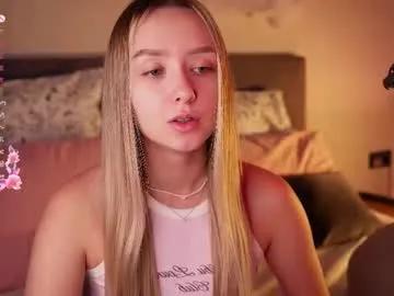 Freechat alodiaacomb on Chaturbate