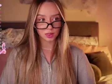 Freechat alodiaacomb on Chaturbate