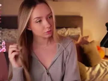 Freechat alodiaacomb on Chaturbate