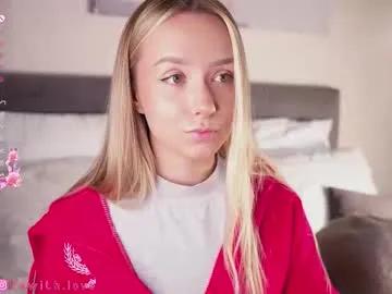 Freechat alodiaacomb on Chaturbate