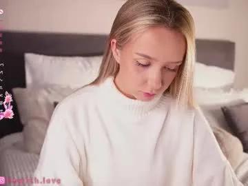 Freechat alodiaacomb on Chaturbate