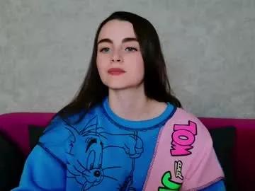 arielstonks_lovee on Chaturbate