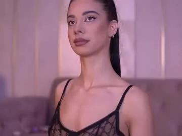 Freechat arinarhodes on Chaturbate