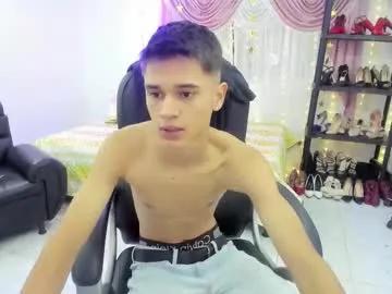 aron_boyy on Chaturbate