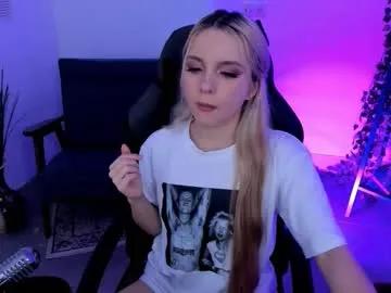 aurorawrenfield on Chaturbate