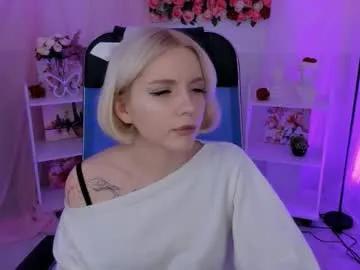 aurorawrenfield on Chaturbate