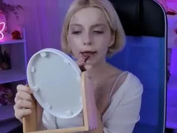 aurorawrenfield on Chaturbate