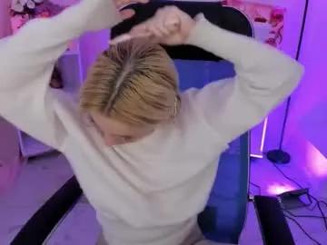 aurorawrenfield on Chaturbate